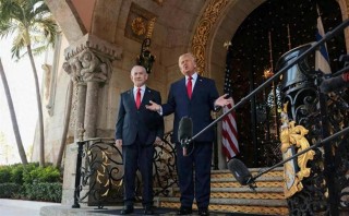 知情人士：特朗普在与内塔尼亚胡通话后批准对伊朗行动