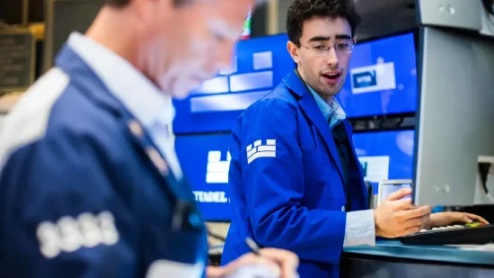 尾盘：标普500指数有望创20年来最长连涨纪录  第1张