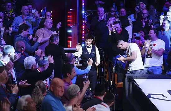 赵心童夺冠创历史!中国首位斯诺克世锦赛冠军! 第4张 赵心童夺冠创历史!中国首位斯诺克世锦赛冠军! 第4张