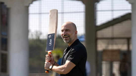 优步调整休假政策：将员工带薪休假的任职要求从5年提高至8年  第1张