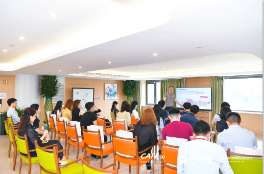 如何在车子出事故时叫保险？叫保险的流程和要点有哪些？  第1张