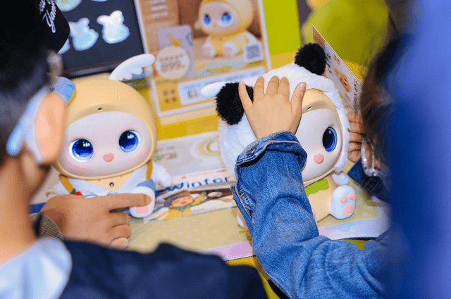 早教机推荐:要AI陪伴,更要实用主义!奇多多在WTCC树立“实用派”学伴标杆 第13张 早教机推荐:要AI陪伴,更要实用主义!奇多多在WTCC树立“实用派”学伴标杆 第13张