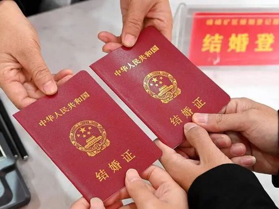 卖方分析师公开征婚!自诩“择时能力登峰造极”、“精准预判科技9月见顶” 第9张 卖方分析师公开征婚!自诩“择时能力登峰造极”、“精准预判科技9月见顶” 第9张