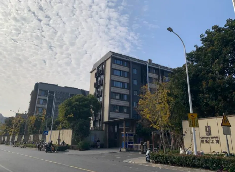 上海有二手房业主“抱团”挂出1460万元统一价，业内称“实际用途不大”  第1张