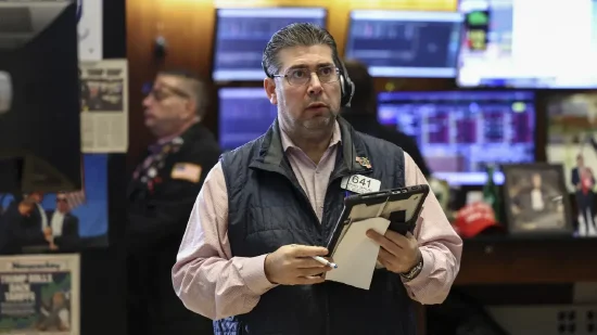 开盘：美股周三低开 ADP数据显示就业市场萎缩  第1张